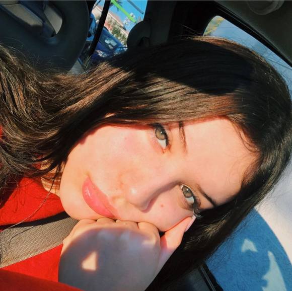 Meet your Posher, Daniela - Picture 1 of 1